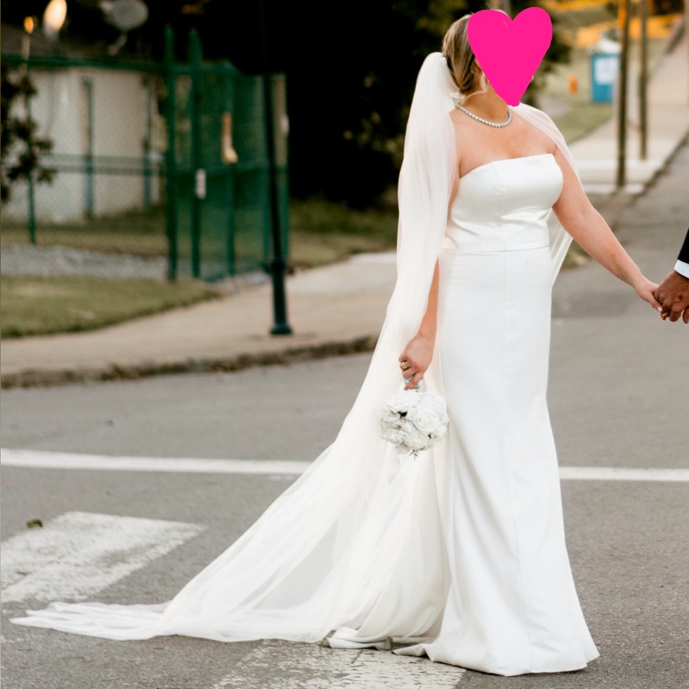 Cathedral length wedding veil (Ivory) *BRAND NEW*